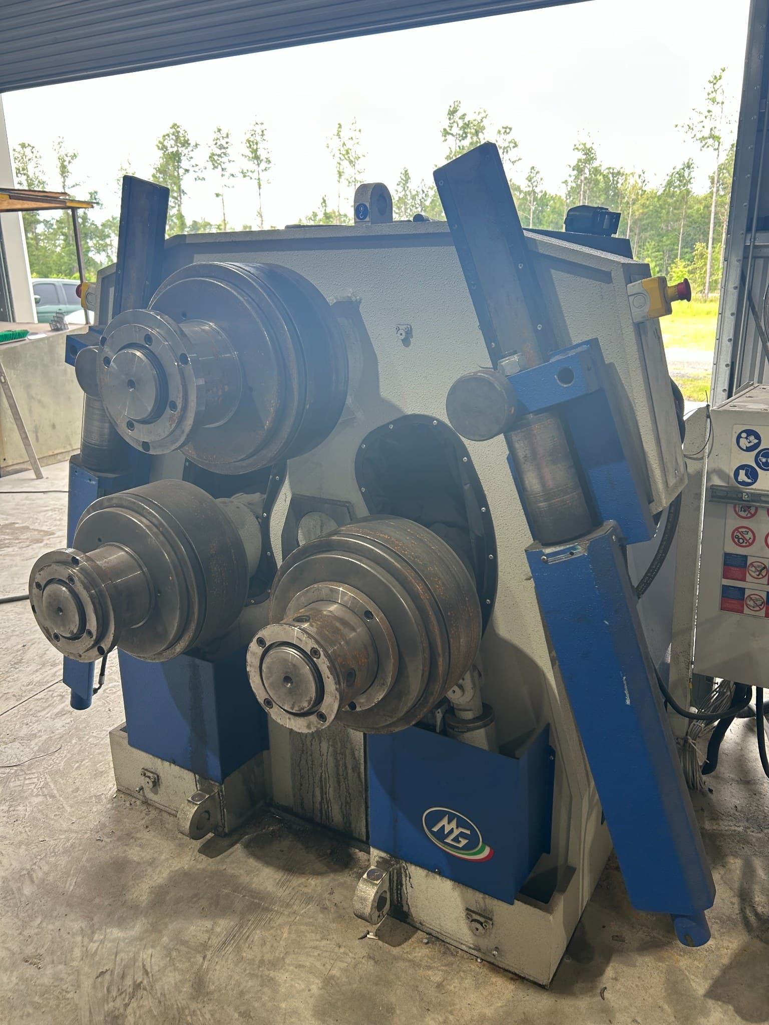 2024 MG AR130 CNC Three-Roll Section Bending Machine - Image 1