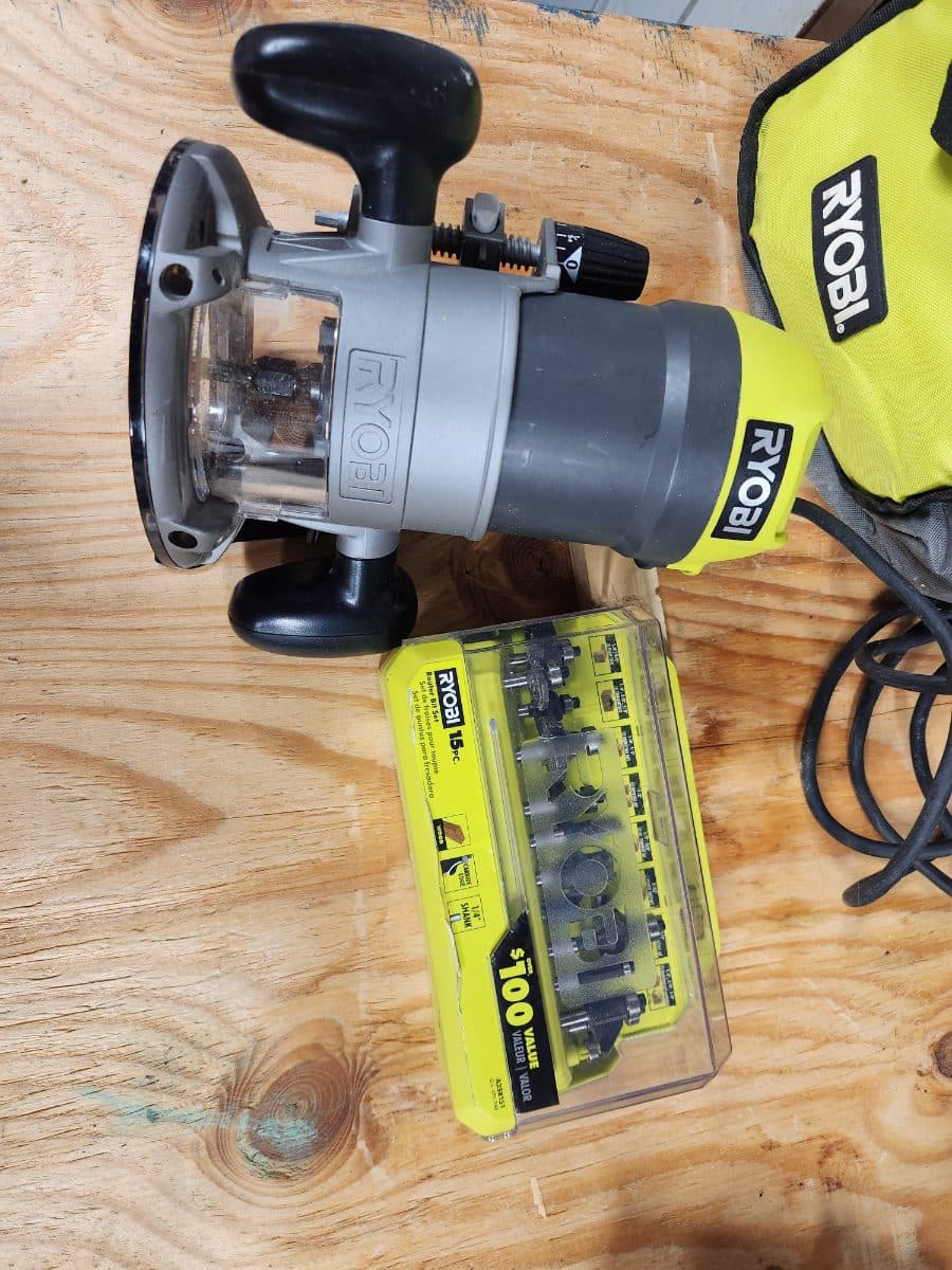 Ryobi Router with extra bits - Image 1